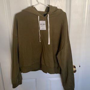 Forever 21 cropped hoodie size 2X